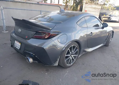 2022 Toyota Gr86 z USA, uszkodzony, nr VIN JF1ZNBB15N9754532